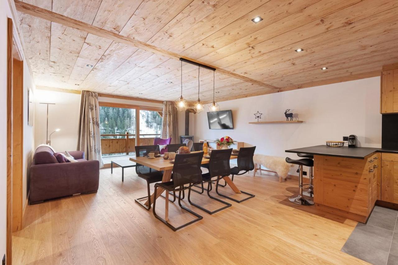 Chalet Larchwood By Mrs Miggins Grimentz Eksteriør billede