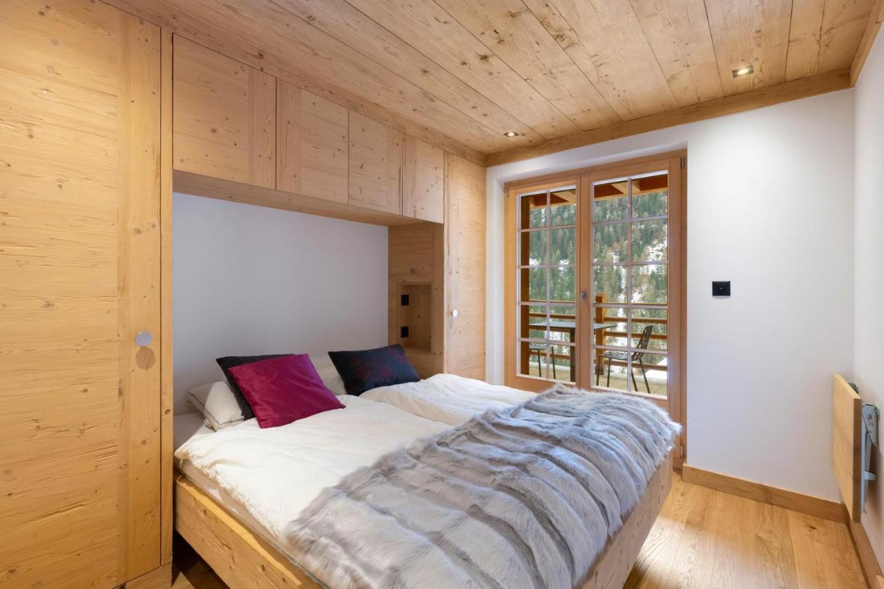 Chalet Larchwood By Mrs Miggins Grimentz Eksteriør billede